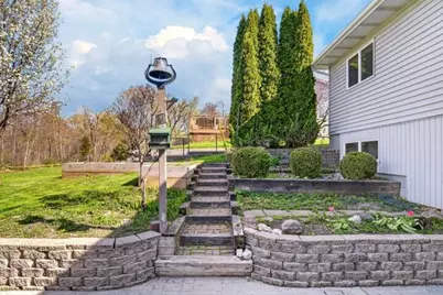 914  Hawthorne Dr, Howards Grove, WI 53083 - Photo 48