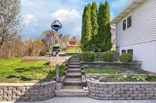 914 Hawthorne Dr, Howards Grove, WI 53083 - Photo 48