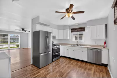 8552  20th Ave, Kenosha, WI 53143 - Photo 4