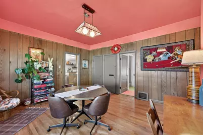 925 E Lincoln Ave, Milwaukee, WI 53207 - Photo 12