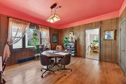 925 E Lincoln Ave, Milwaukee, WI 53207 - Photo 10