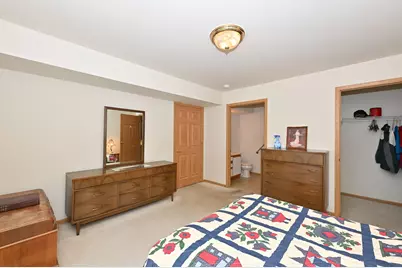 923  Prestwick - #1, Racine, WI 53185 - Photo 8