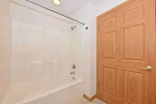 923 Prestwick, Racine, WI 53185 - Photo 14