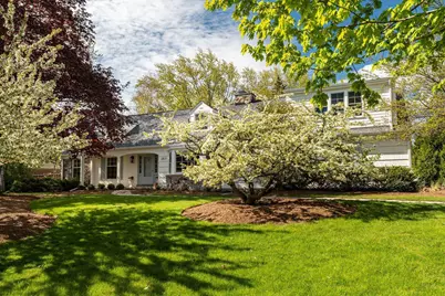257 W Suburban Dr, Fox Point, WI 53217 - Photo 8