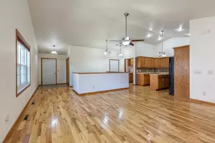 1338 Rosewood Trail, Onalaska, WI 54650 - Photo 4