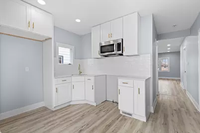 3820 E Munkwitz Ave, Cudahy, WI 53110 - Photo 10