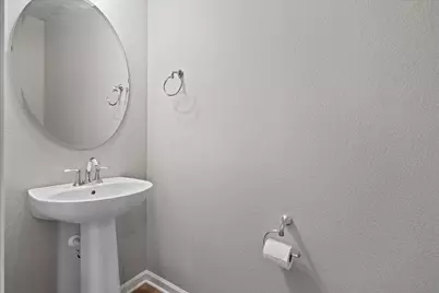 W204N16353  Jackson Dr, Jackson, WI 53037 - Photo 8