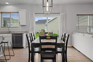 W204N16353 Jackson Dr, Jackson, WI 53037 - Photo 10