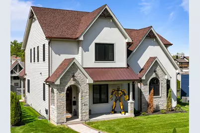 833  Wisconsin St, Lake Geneva, WI 53147 - Photo 2