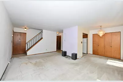 7365 S Delaine Dr, Oak Creek, WI 53154 - Photo 12