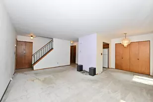 7365 S Delaine Dr, Oak Creek, WI 53154 - Photo 12