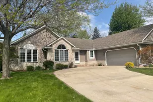 2400 Judith Ln, Waukesha, WI 53188 - Photo 2