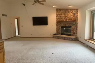 2400 Judith Ln, Waukesha, WI 53188 - Photo 8