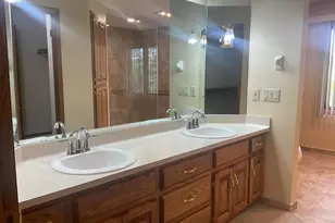 2400 Judith Ln, Waukesha, WI 53188 - Photo 16