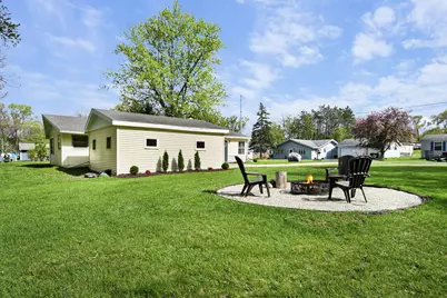 W9370  Burr Ln, Oakland, WI 53523 - Photo 8