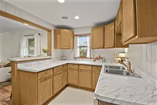 W9370 Burr Ln, Oakland, WI 53523 - Photo 4