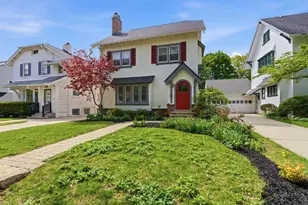 2221 E Newton Ave, Shorewood, WI 53211 - Photo 40