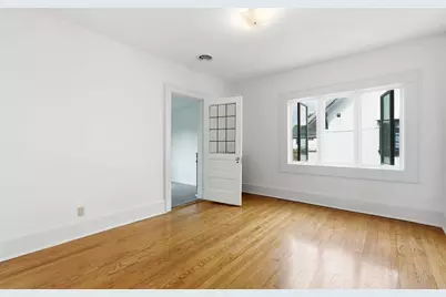2221 E Newton Ave, Shorewood, WI 53211 - Photo 28