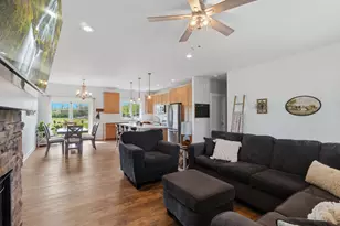 N806 Long Dr, Koshkonong, WI 53538 - Photo 2