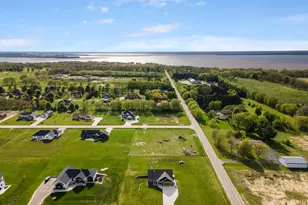 N806 Long Dr, Koshkonong, WI 53538 - Photo 18