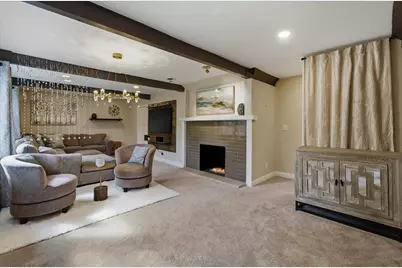 8221  Fairmont Ln, Greendale, WI 53129 - Photo 34