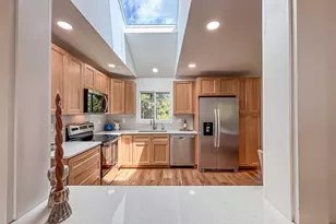 W309S10340 Knoll Ct, Mukwonago, WI 53149 - Photo 8