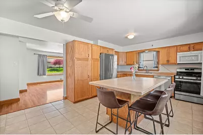 1790  Spruce Ct, South Milwaukee, WI 53172 - Photo 2