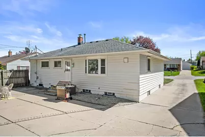 1790  Spruce Ct, South Milwaukee, WI 53172 - Photo 26