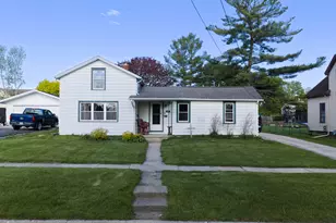 209 S Warren St, Watertown, WI 53094 - Photo 1
