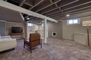 7301 W Bluemound Rd, Milwaukee, WI 53213 - Photo 24