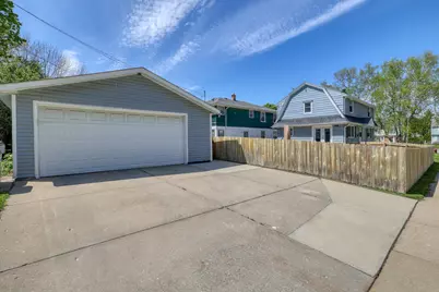 7301 W Bluemound Rd, Milwaukee, WI 53213 - Photo 30