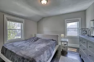 7301 W Bluemound Rd, Milwaukee, WI 53213 - Photo 16