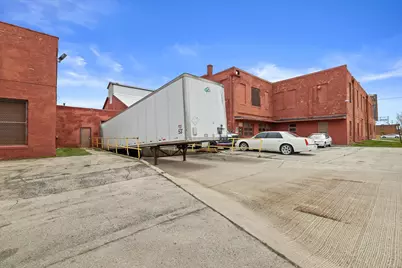 1301  18th St #10, Racine, WI 53403 - Photo 12