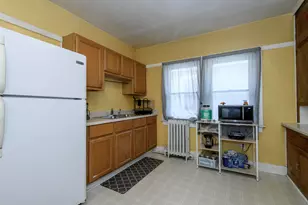 2733 N Downer Ave, Milwaukee, WI 53211 - Photo 16