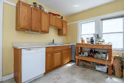 2733 N Downer Ave #2735, Milwaukee, WI 53211 - Photo 6