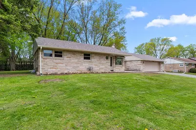 N69W13409  Harding Dr, Menomonee Falls, WI 53051 - Photo 42