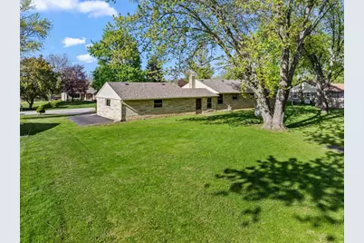 N69W13409  Harding Dr, Menomonee Falls, WI 53051 - Photo 34
