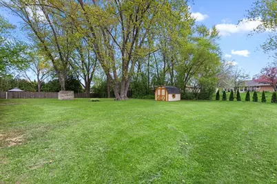 N69W13409  Harding Dr, Menomonee Falls, WI 53051 - Photo 40