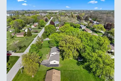 N69W13409  Harding Dr, Menomonee Falls, WI 53051 - Photo 46
