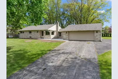 N69W13409  Harding Dr, Menomonee Falls, WI 53051 - Photo 2