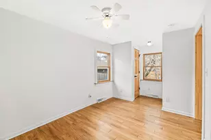 5932 N Santa Monica Blvd, Whitefish Bay, WI 53217 - Photo 24
