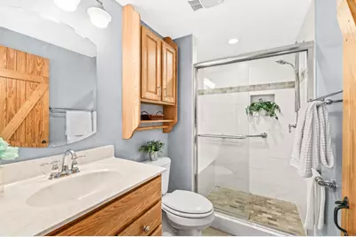 5932 N Santa Monica Blvd, Whitefish Bay, WI 53217 - Photo 22