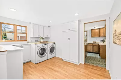5932 N Santa Monica Blvd, Whitefish Bay, WI 53217 - Photo 18