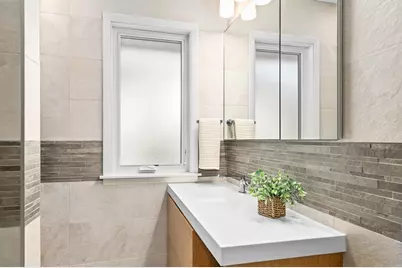 8628  Glencoe Cir, Wauwatosa, WI 53226 - Photo 26