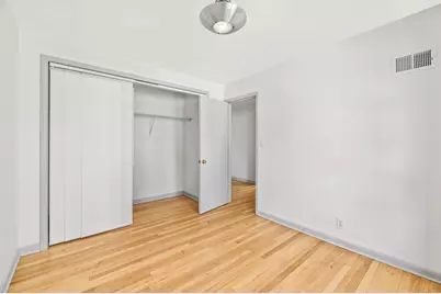 8628  Glencoe Cir, Wauwatosa, WI 53226 - Photo 24