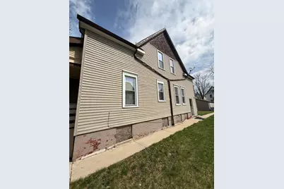 2864 N 26th St, Milwaukee, WI 53206 - Photo 2
