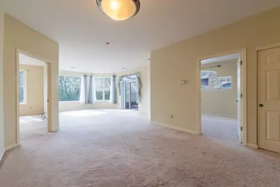6995 S Riverwood Blvd #B06, Franklin, WI 53132 - Photo 6