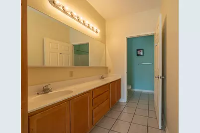6995 S Riverwood Blvd #B06, Franklin, WI 53132 - Photo 14