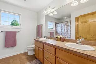 N36W22663 Long Valley Rd, Pewaukee, WI 53072 - Photo 32