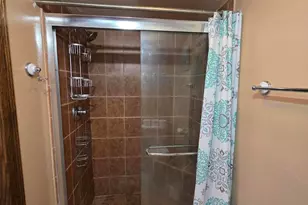 3949 N 77th St, Milwaukee, WI 53222 - Photo 10
